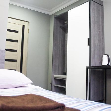 Hotel Tahar 알마티 외부 사진