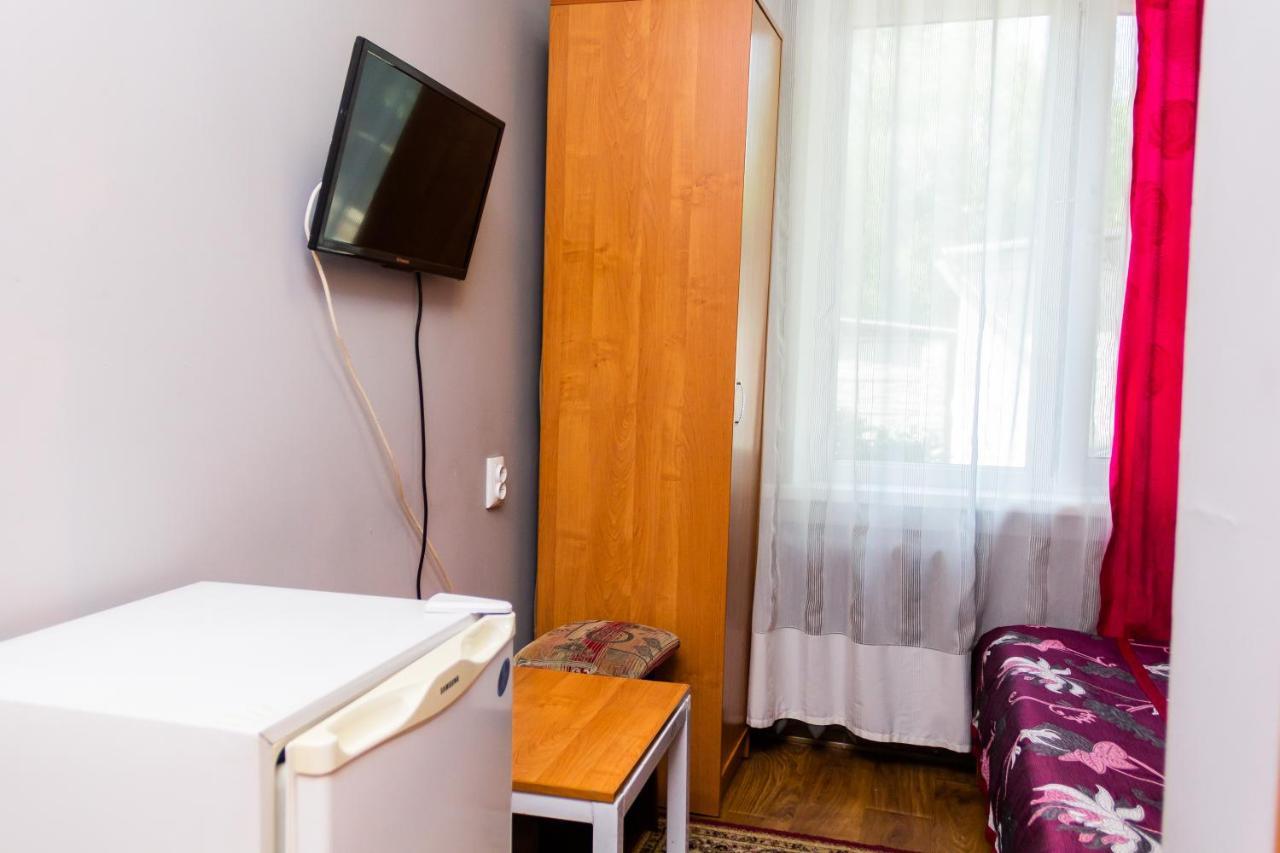 Hotel Tahar 알마티 외부 사진